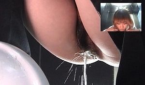 Скрытая камера в туалете модельного агентства