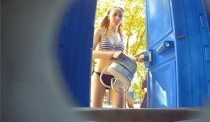 Подсмотрено и заснято в пляжном туалете